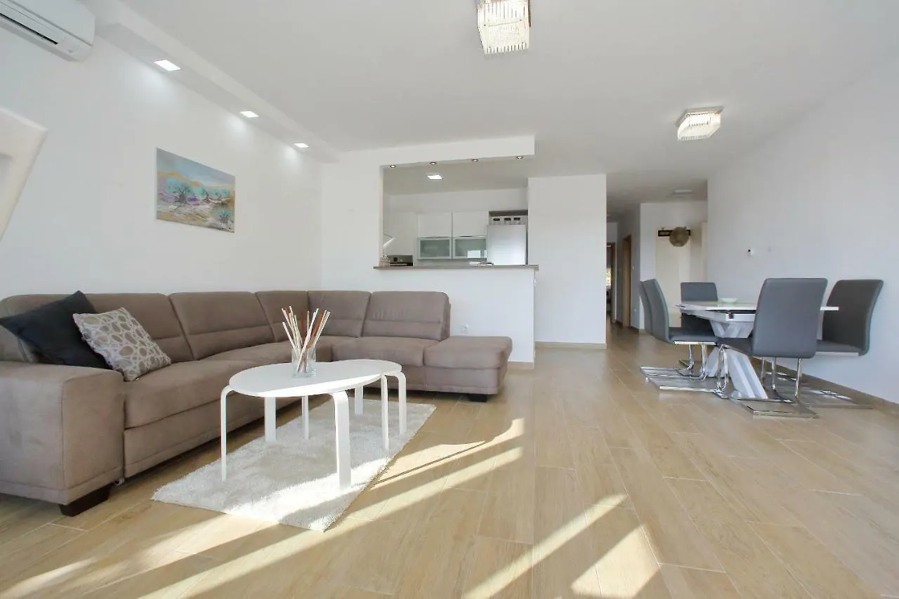 Luxury Apartments Sikiric_2 With Fantastic View On The Sea Bibinje